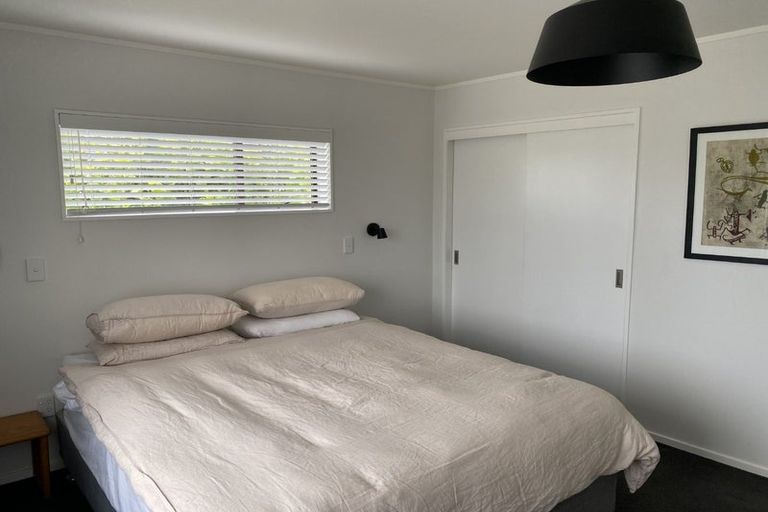 Photo of property in 2 Kenneth Hopper Place, Manly, Whangaparaoa, 0930