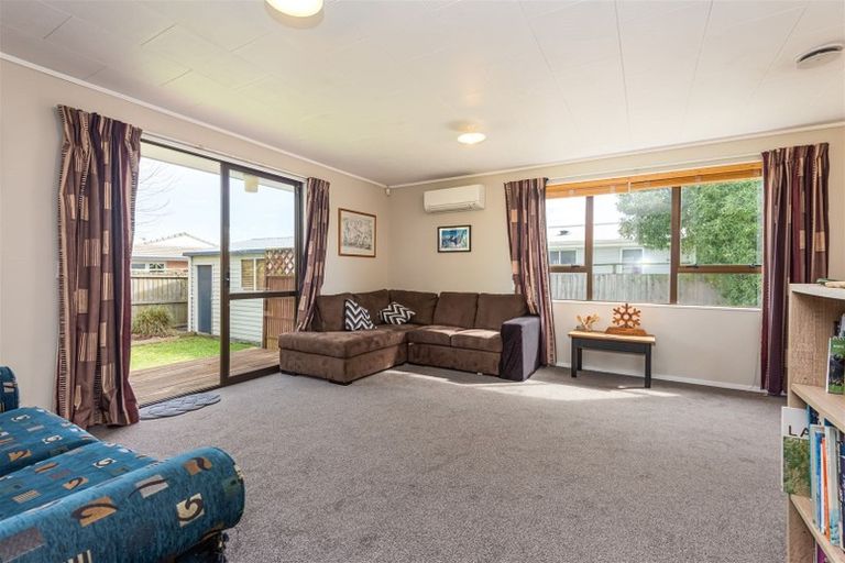 Photo of property in 1/25 Cicada Place, Hei Hei, Christchurch, 8042