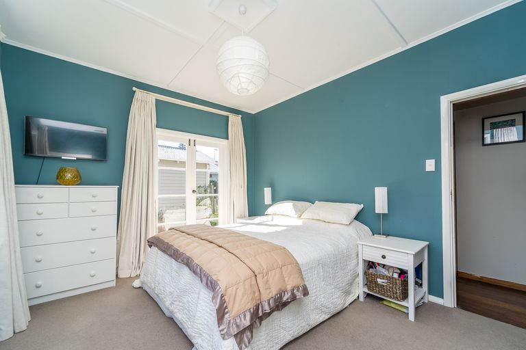 Photo of property in 14 Kenward Crescent, Featherston, 5710