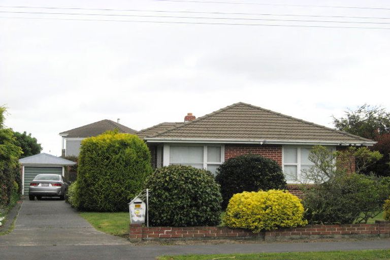 Photo of property in 6 Sevenoaks Drive, Bryndwr, Christchurch, 8053