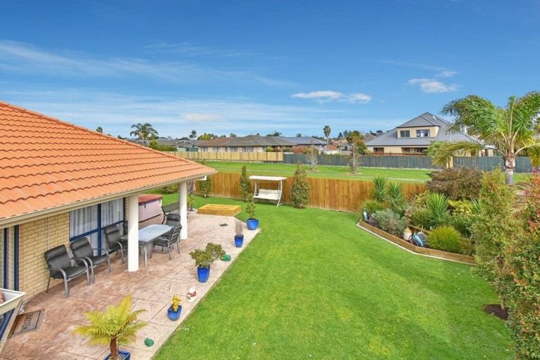 Photo of property in 14 Trossach Place, Wattle Downs, Auckland, 2103