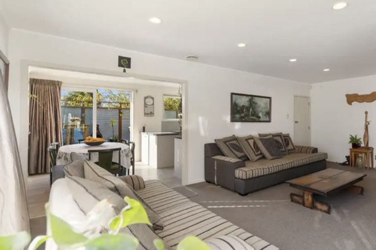 Photo of property in 38 Yearsley Place, Manurewa, Auckland, 2102