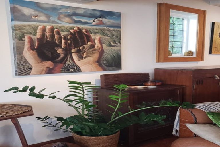 Photo of property in 102 Beach Road, Onerahi, Whangarei, 0110