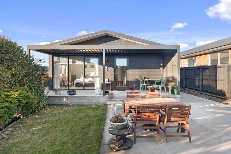 Photo of property in 517 Marine Parade, South New Brighton, Christchurch, 8062