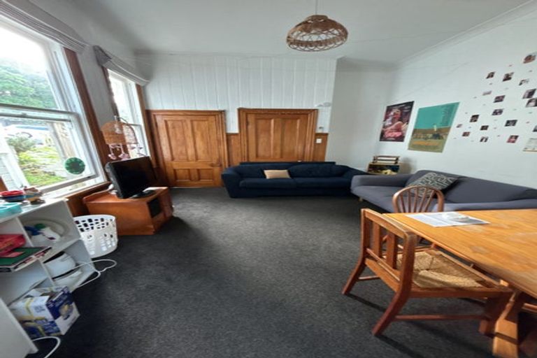 Photo of property in 21a Hargreaves Street, Mount Cook, Wellington, 6021
