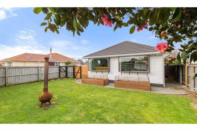 Photo of property in 18 Digby Place, Bromley, Christchurch, 8062