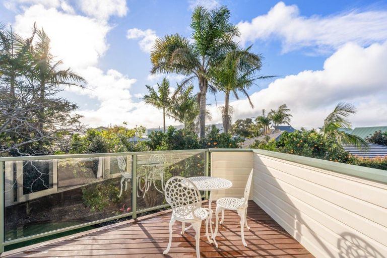 Photo of property in 22 Bermuda Place, One Tree Point, 0118