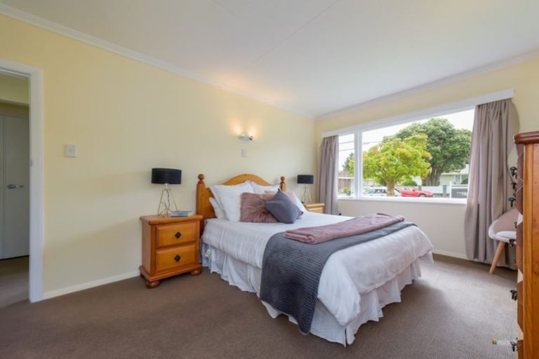 Photo of property in 12 Porutu Street, Fairfield, Lower Hutt, 5011