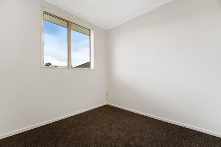 Photo of property in 10 Anton Place, Takanini, 2112