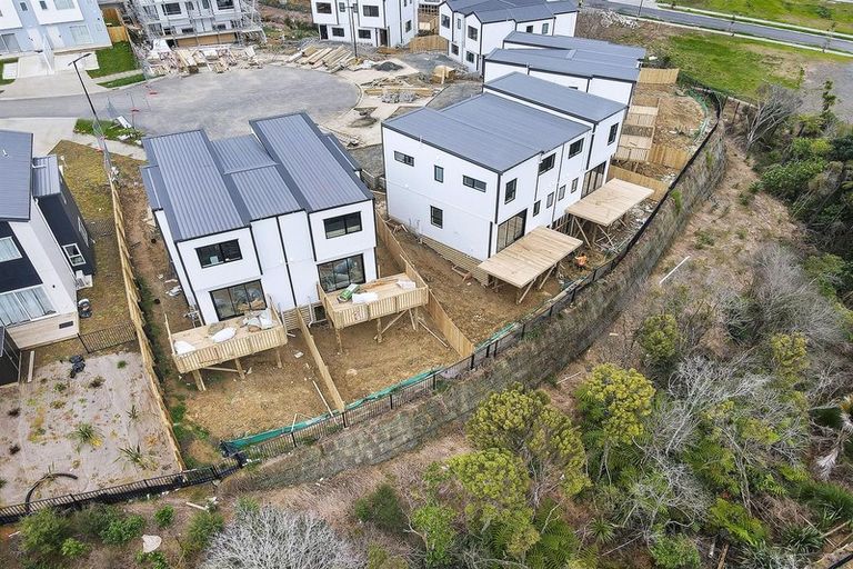 Photo of property in 11a Putiputi Way, Papakura, 2110