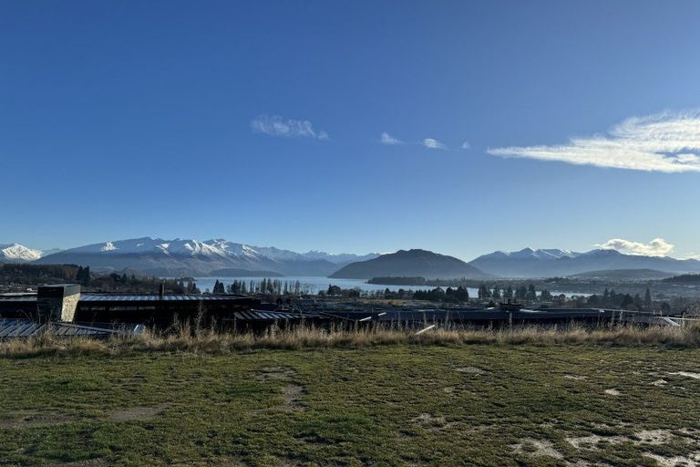 Photo of property in Meadowstone Alpha Series, 2 Petalite Lane, Wanaka, 9305