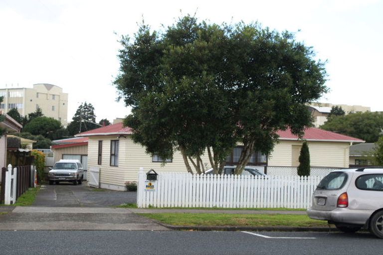 Photo of property in 1/104 Gray Avenue, Papatoetoe, Auckland, 2024