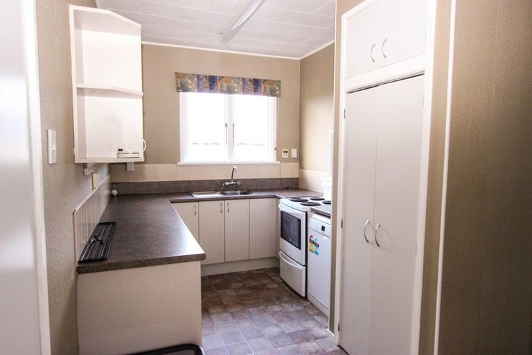 Photo of property in 96 Exmouth Street, Waverley, Invercargill, 9810