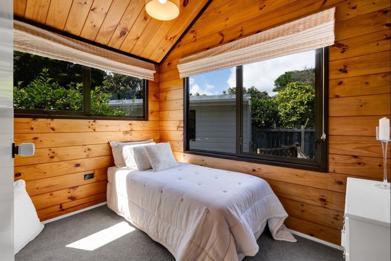 Photo of property in 301 Mangorei Road, Merrilands, New Plymouth, 4312