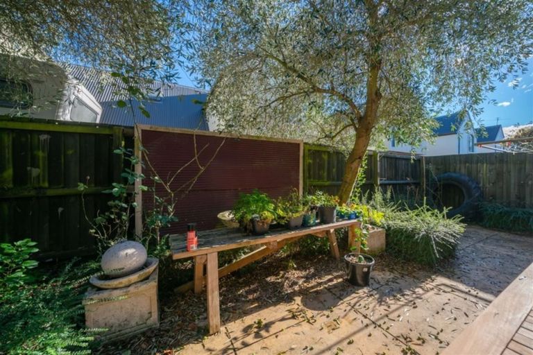 Photo of property in 80c Brockworth Place, Riccarton, Christchurch, 8011