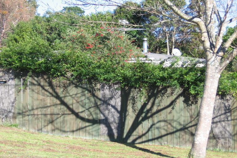 Photo of property in 6 Hammond Avenue, Hatfields Beach, Orewa, 0931