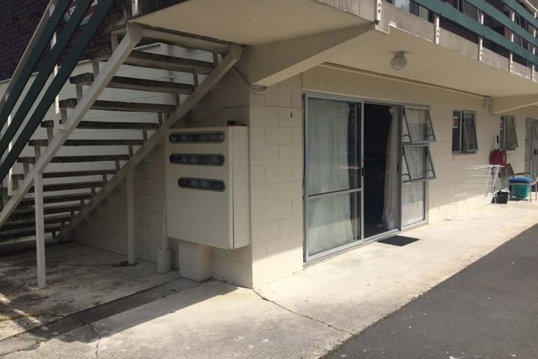 Photo of property in 1/4 May Street, Hamilton East, Hamilton, 3216