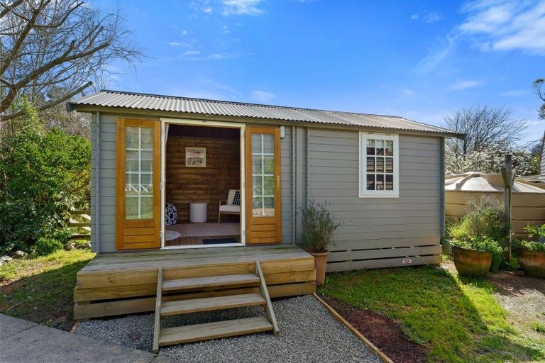 Photo of property in 15 Gleeson Road, Manakau, Levin, 5573