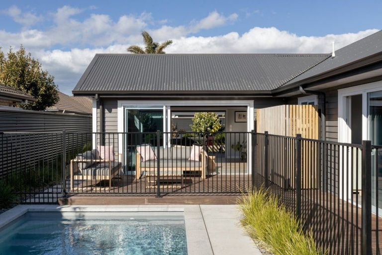 Photo of property in 28 Araroa Place, Papamoa Beach, Papamoa, 3118