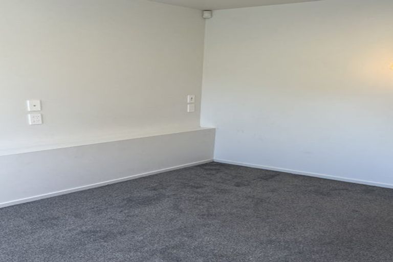 Photo of property in 8b Palmer Avenue, Glen Eden, Auckland, 0602