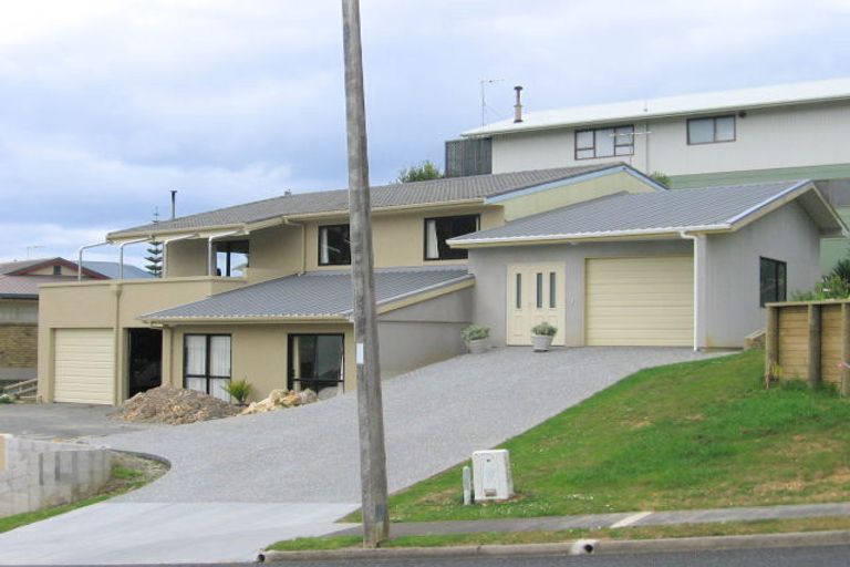 Photo of property in 235 Onemana Drive, Onemana, Whangamata, 3691