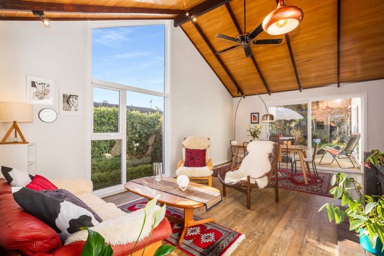 Photo of property in 13 Fleetwood Grove, Waikanae, 5036