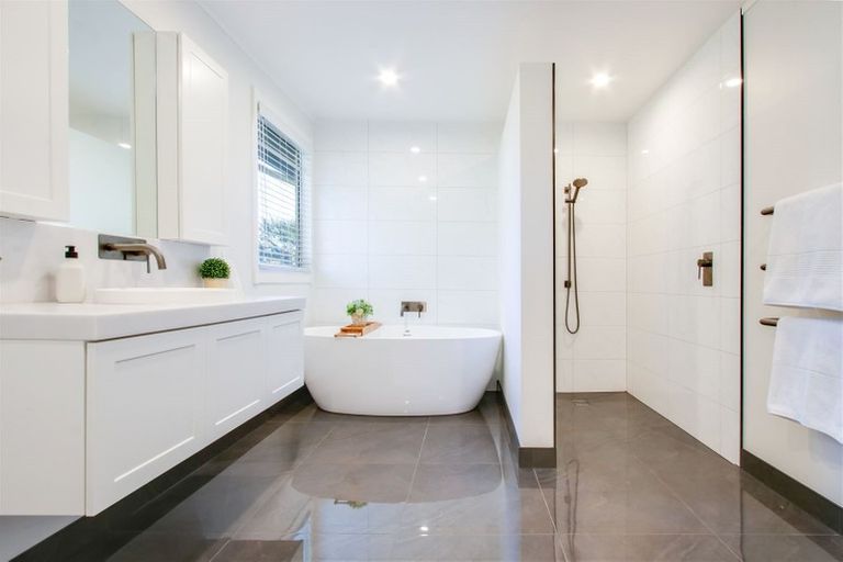 Photo of property in 55 Penrith Road, Poraiti, Napier, 4182