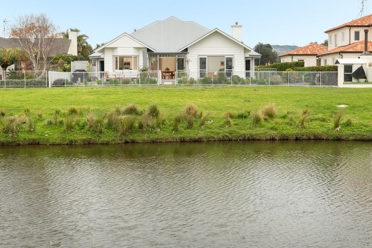 Photo of property in 18 Sovereign Drive, Papamoa Beach, Papamoa, 3118