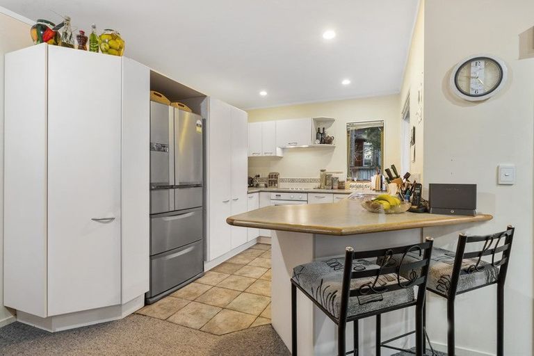 Photo of property in 50 Bronzewing Terrace, Unsworth Heights, Auckland, 0632