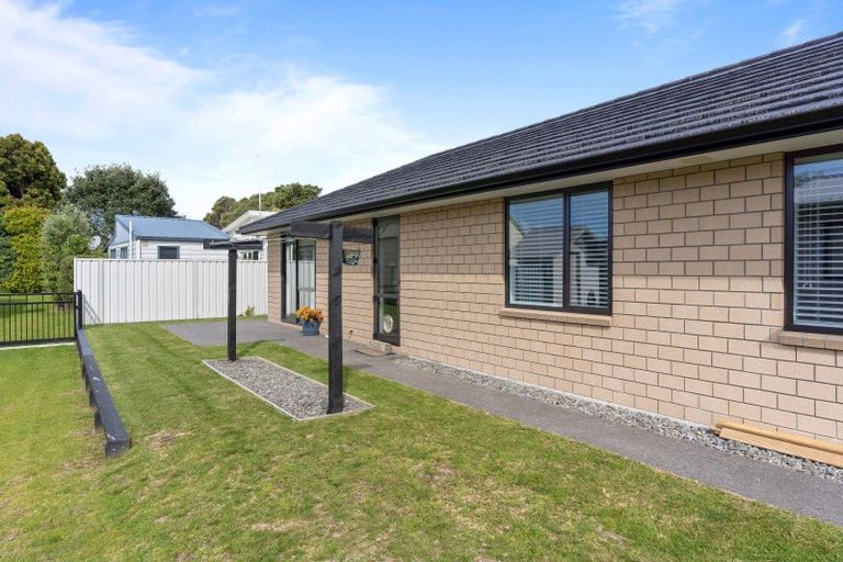 Photo of property in 308a Given Avenue, Whangamata, 3620