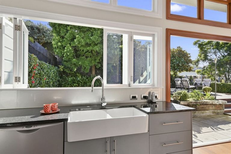 Photo of property in 17 St Aubyn Street, Devonport, Auckland, 0624