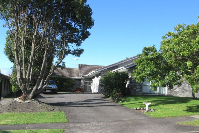 Photo of property in 22 Leicester Parade, Somerville, Auckland, 2014