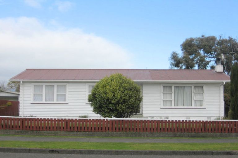 Photo of property in 128 Liverpool Street, Levin, 5510