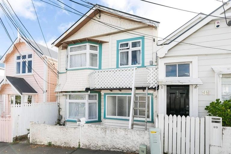 Photo of property in 2/41 Home Street, Mount Victoria, Wellington, 6011