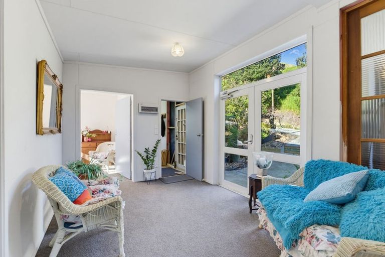 Photo of property in 63 Porter Road, Paparoa, 0571