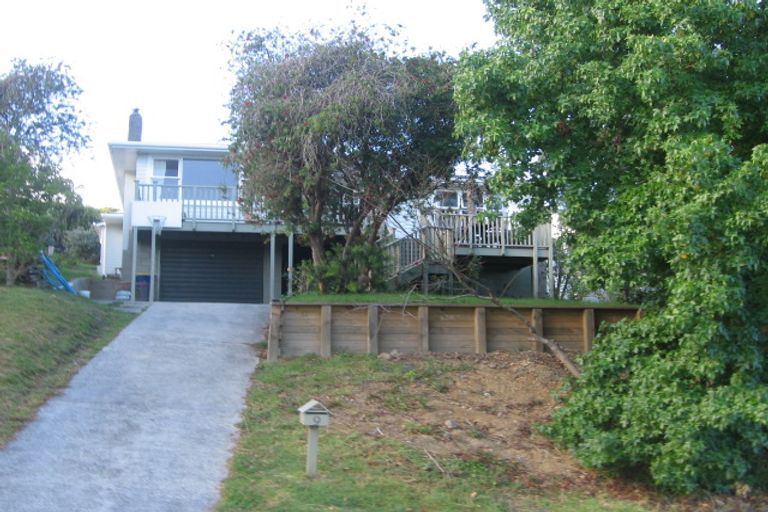 Photo of property in 9 Shanaway Rise, Hillcrest, Auckland, 0627