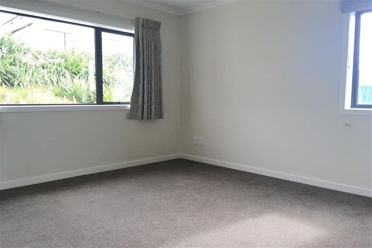 Photo of property in 33 Remuremu Street, Long Bay, Auckland, 0630