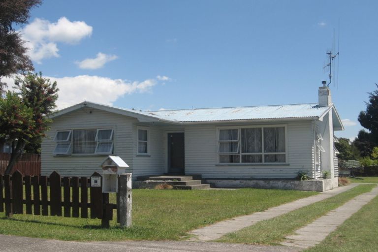 Photo of property in 8 Harris Street, Te Puke, 3119