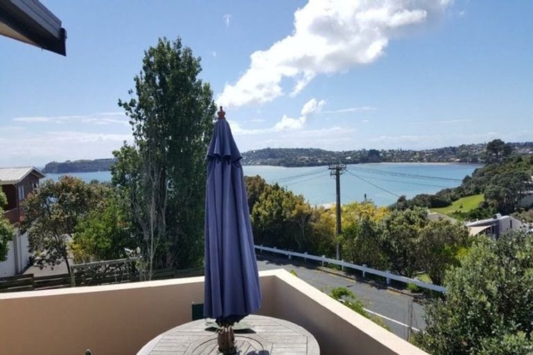 Photo of property in 2 Swann Beach Road, Stanmore Bay, Whangaparaoa, 0932
