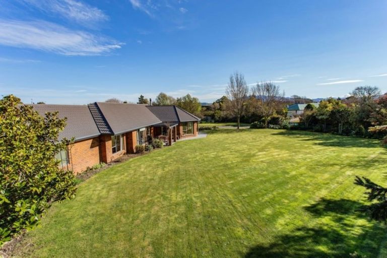 Photo of property in 4 Cedar Place, Amberley, 7410