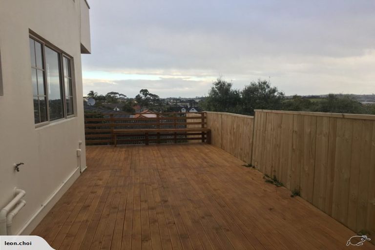 Photo of property in 2/22 Spencer Road, Pinehill, Auckland, 0632