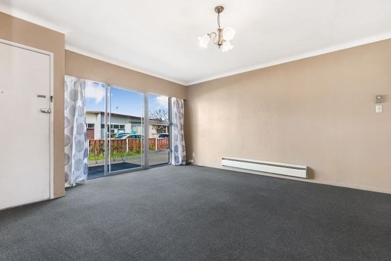 Photo of property in 2/11 Wentworth Avenue, Papatoetoe, Auckland, 2025