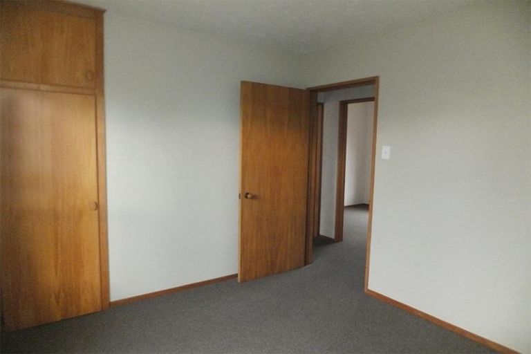 Photo of property in 1/5 Tuscany Place, Beckenham, Christchurch, 8023