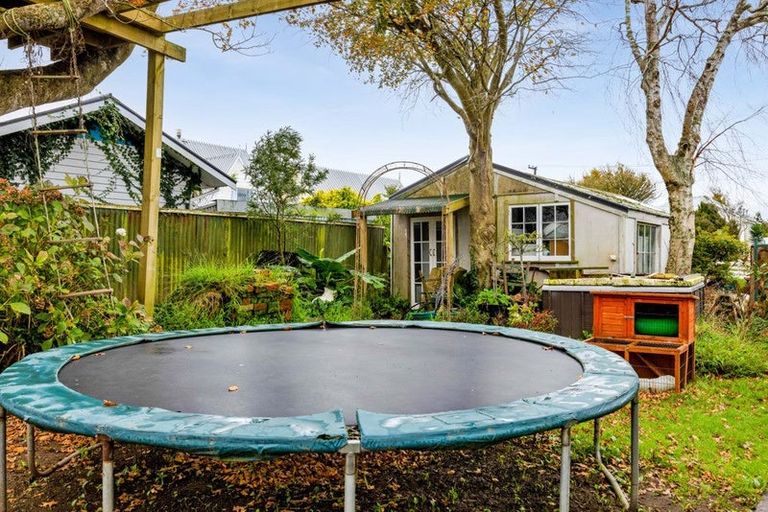 Photo of property in 194 High Street, Eltham, 4322