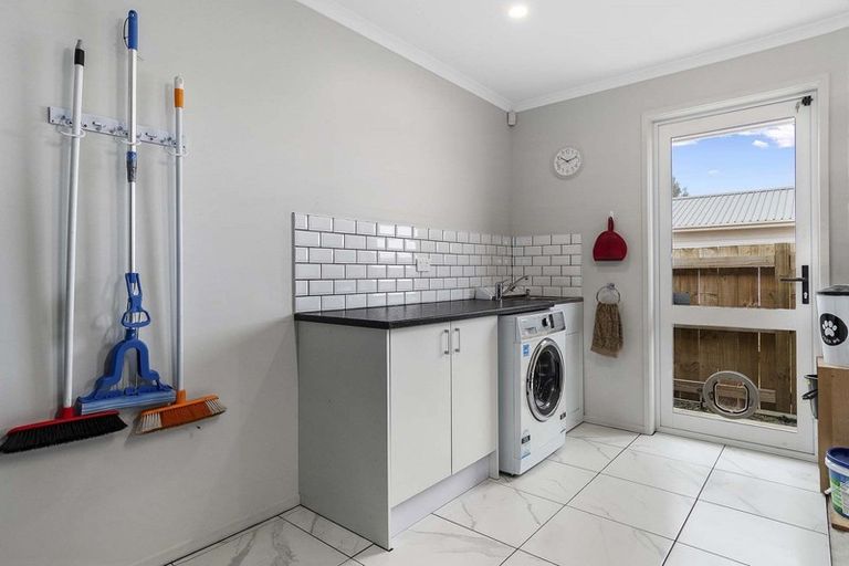 Photo of property in 36 Hastings Road, Pyes Pa, Tauranga, 3112