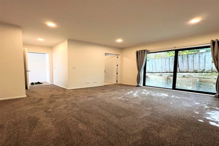 Photo of property in 17b Lavery Place, Sunnynook, Auckland, 0632
