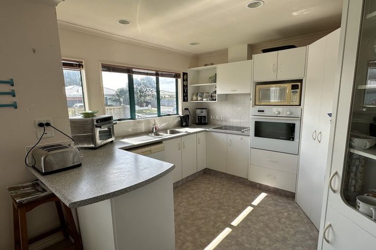 Photo of property in 34 Blake Boulevard, Papamoa Beach, Papamoa, 3118