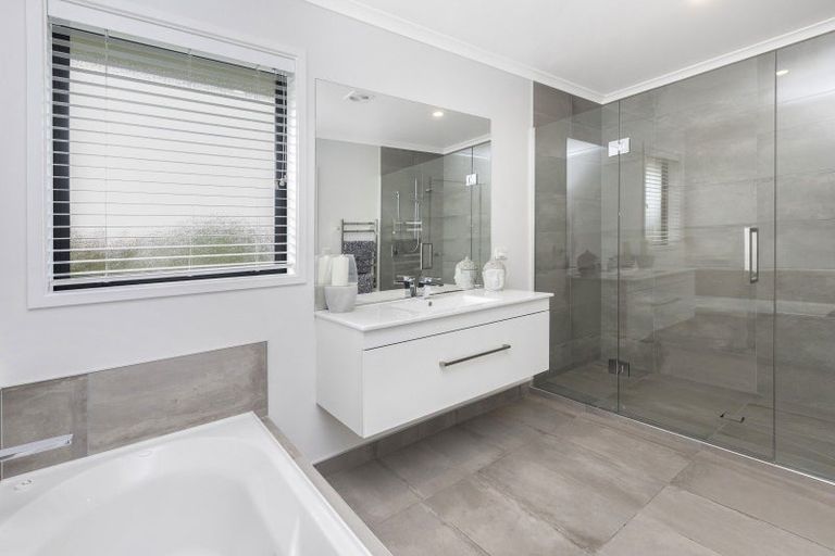 Photo of property in 14 Kingsdowne Drive, West Melton, 7618