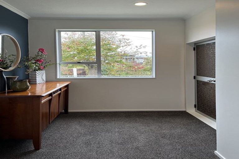 Photo of property in 60 Timaru Road, Waimate, 7924