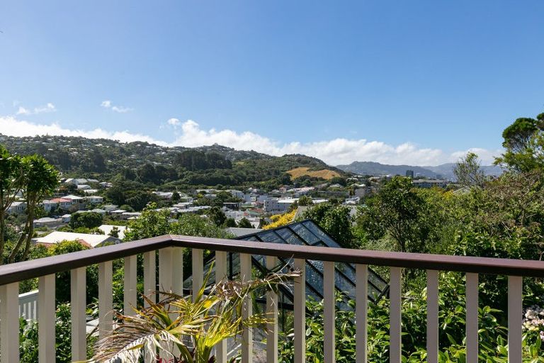 Photo of property in 48 Lavaud Street, Berhampore, Wellington, 6023